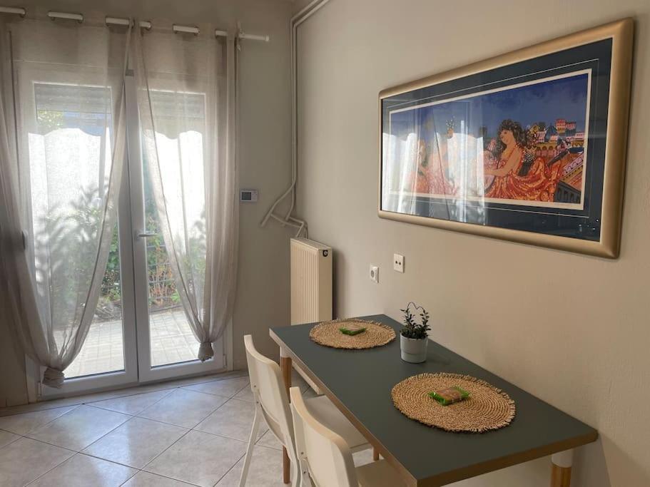 Letty'S Cozy Flat Apartment Peraía Zewnętrze zdjęcie